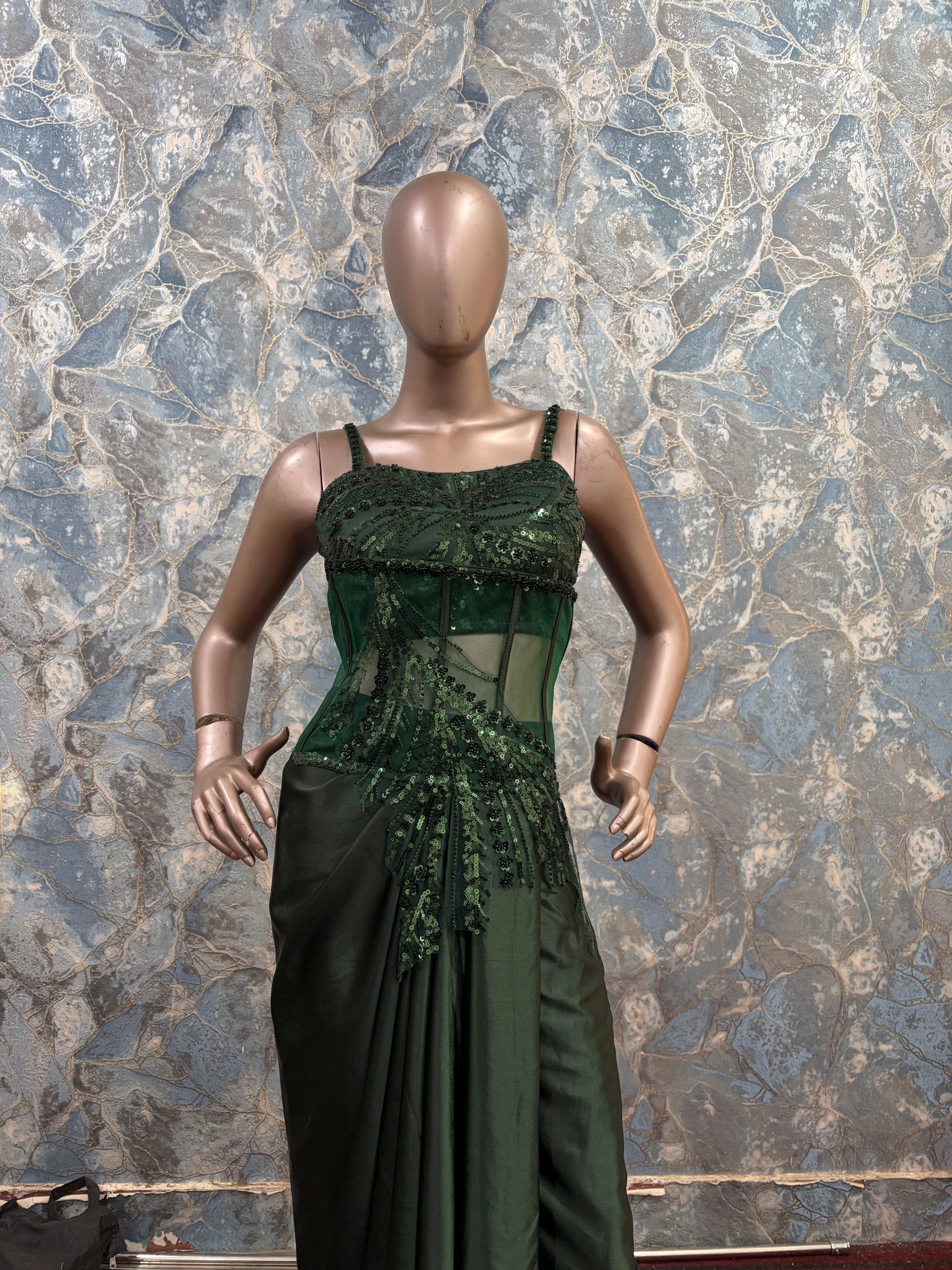 Emerald Green Embellished Pre-Draped Saree Set – Party & Cocktail Wear (Style No. 8202)